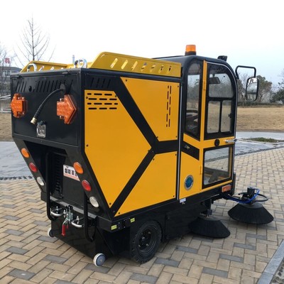 驾驶式扫地机物业道路吸尘清扫车工业工厂用工程电动扫地车环卫车